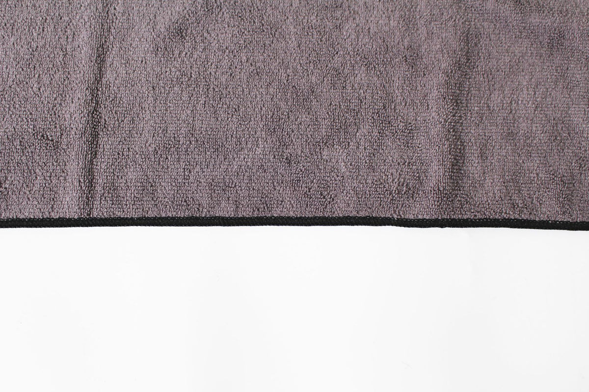 PawSheen microfiber towel edge detail
